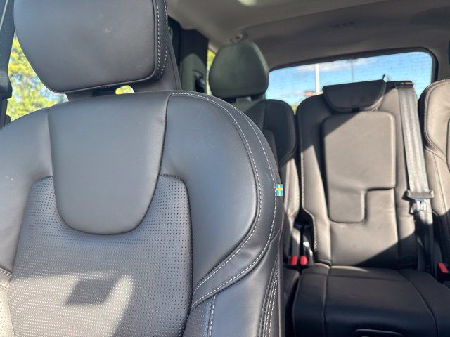 Used 2026 Volvo XC90 B6 Ultra w/ Protection Package AWD/4WD image 13