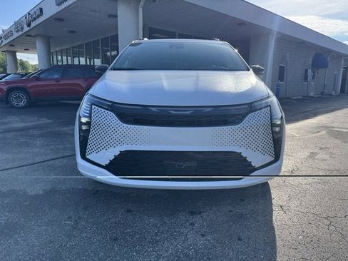 New 2027 Chrysler Pacifica Select AWD/4WD image 9