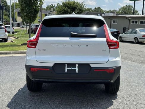 New 2026 Volvo XC40 B4 Plus w/ Protection Package Premier FWD image 20