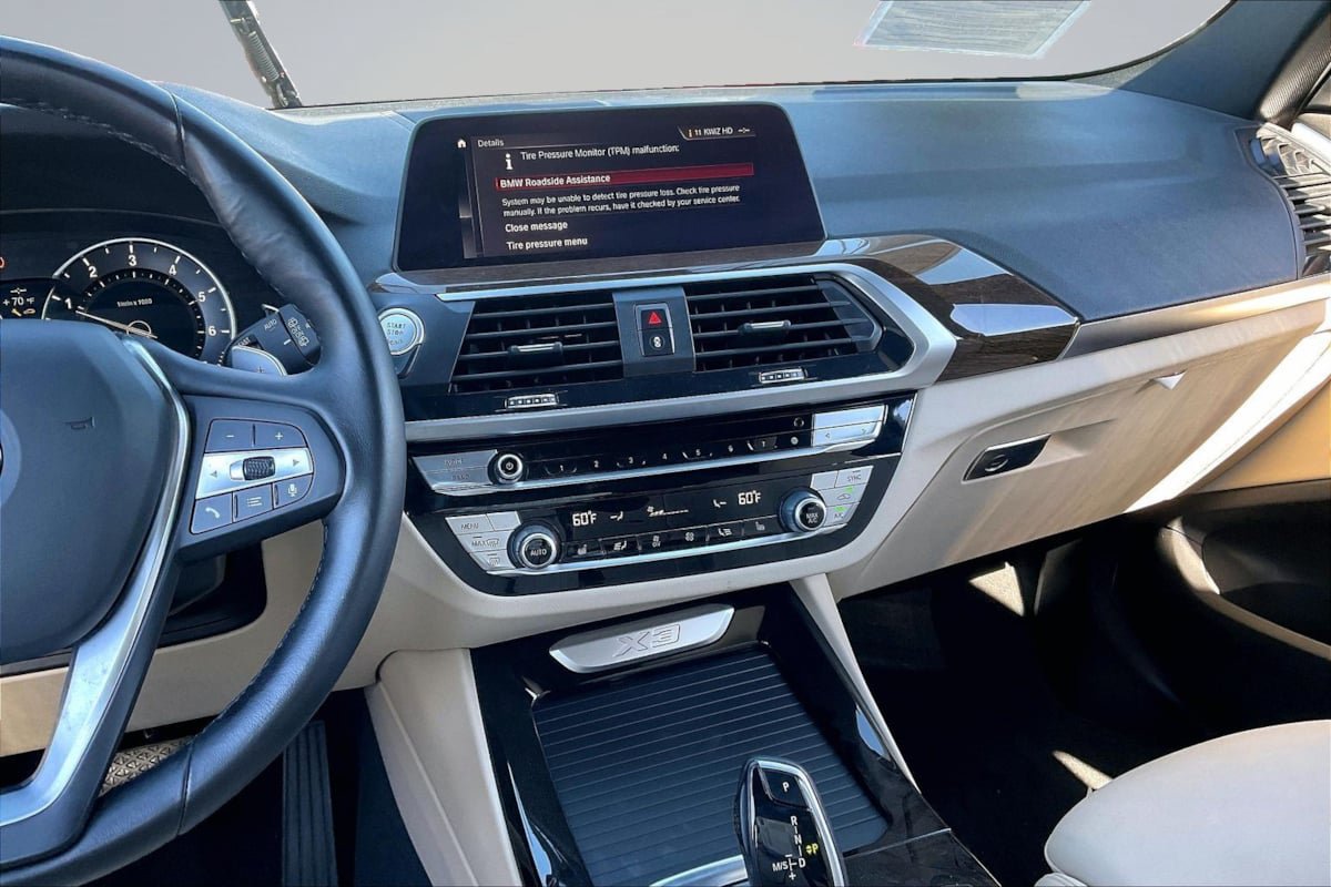 Used 2021 BMW X3 xDrive30i AWD/4WD image 6