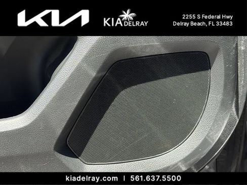 Used 2023 Honda Odyssey Elite image 18