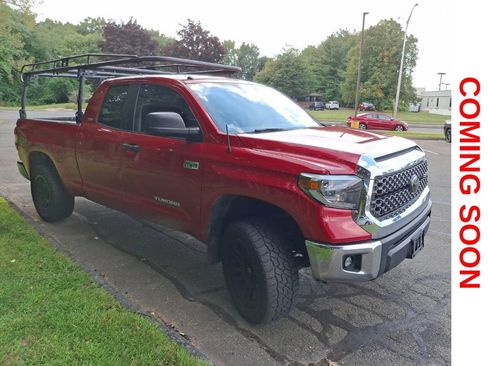Used 2018 Toyota Tundra SR5 w/ TRD Off Road Package AWD/4WD image 4