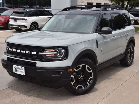Used 2023 Ford Bronco Sport Outer Banks w/ Tech Package AWD/4WD image 40