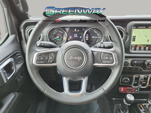 Used 2022 Jeep Wrangler Unlimited Rubicon 4xe AWD/4WD image 24