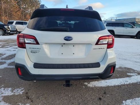 Used 2018 Subaru Outback 2.5i Limited image 6