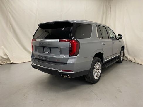 Used 2025 GMC Yukon Denali AWD/4WD image 6
