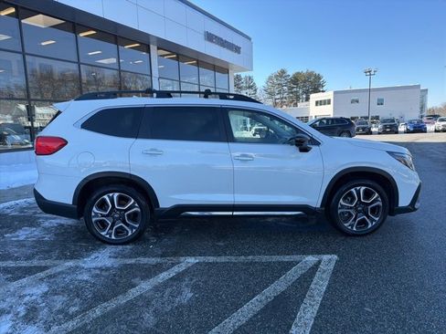 Used 2024 Subaru Ascent Touring image 10