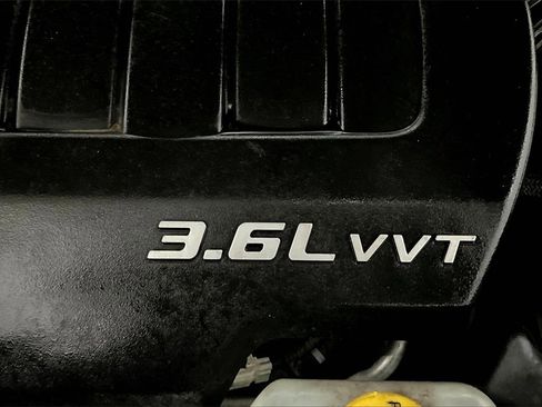 Used 2015 Dodge Journey SXT w/ Flexible Seating Group image 28