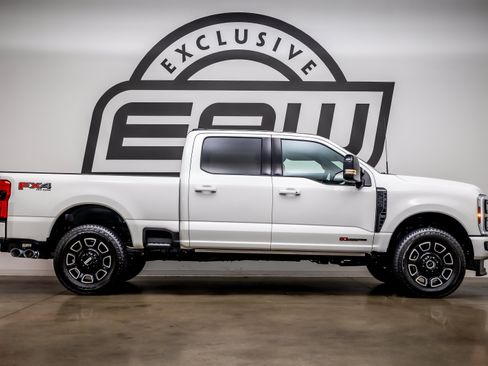 Used 2026 Ford F250 Platinum AWD/4WD image 9