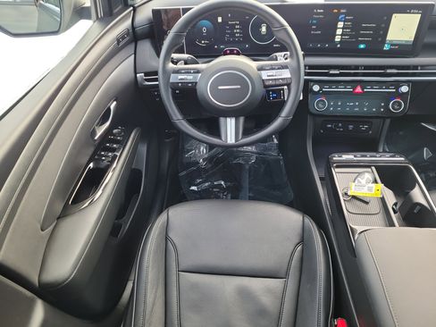Used 2025 Hyundai Tucson Limited image 19
