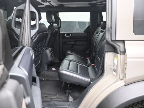 Used 2025 Ford Bronco Badlands w/ Sasquatch Package AWD/4WD image 19
