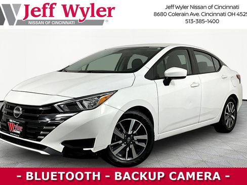 Certified 2023 Nissan Versa SV FWD image 1