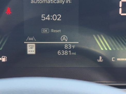 Used 2024 Kia Sorento S w/ Panoramic Sunroof Package FWD image 18