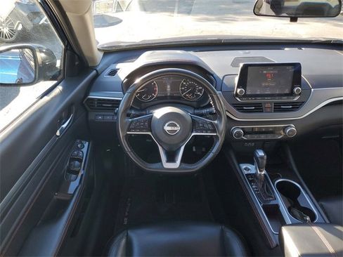 Used 2023 Nissan Altima 2.5 SR image 24