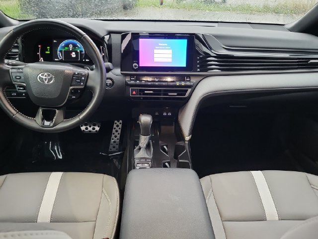 Used 2026 Toyota Camry SE FWD image 9