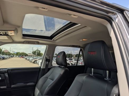 Used 2023 Toyota 4Runner TRD Off-Road Premium w/ Off Road Premium Plus Package AWD/4WD image 28