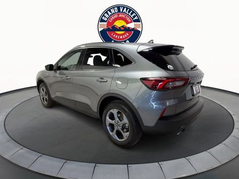 Used 2025 Ford Escape ST-Line AWD/4WD image 8