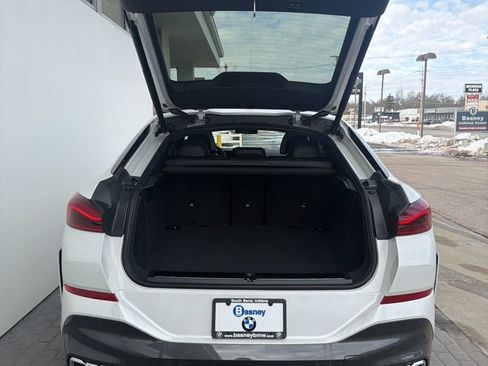 New 2026 BMW X6 M60i AWD/4WD image 8
