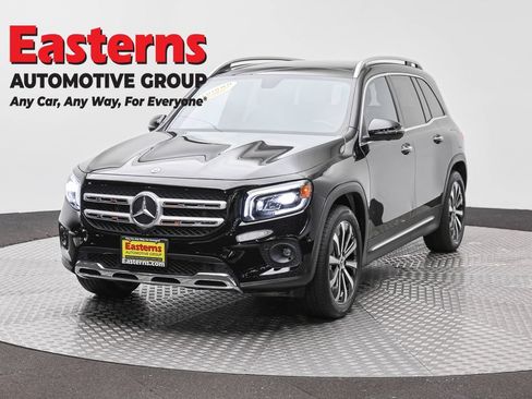 Used 2022 Mercedes-Benz GLB 250 4MATIC w/ Premium Package Lite image 1