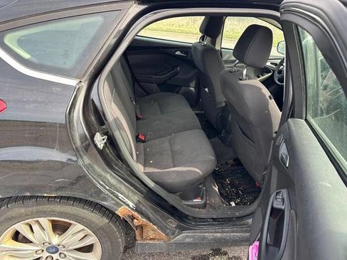 Used 2012 Ford Focus SEL image 28