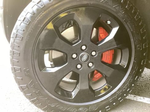 Used 2022 Land Rover Defender 110 X AWD/4WD image 10