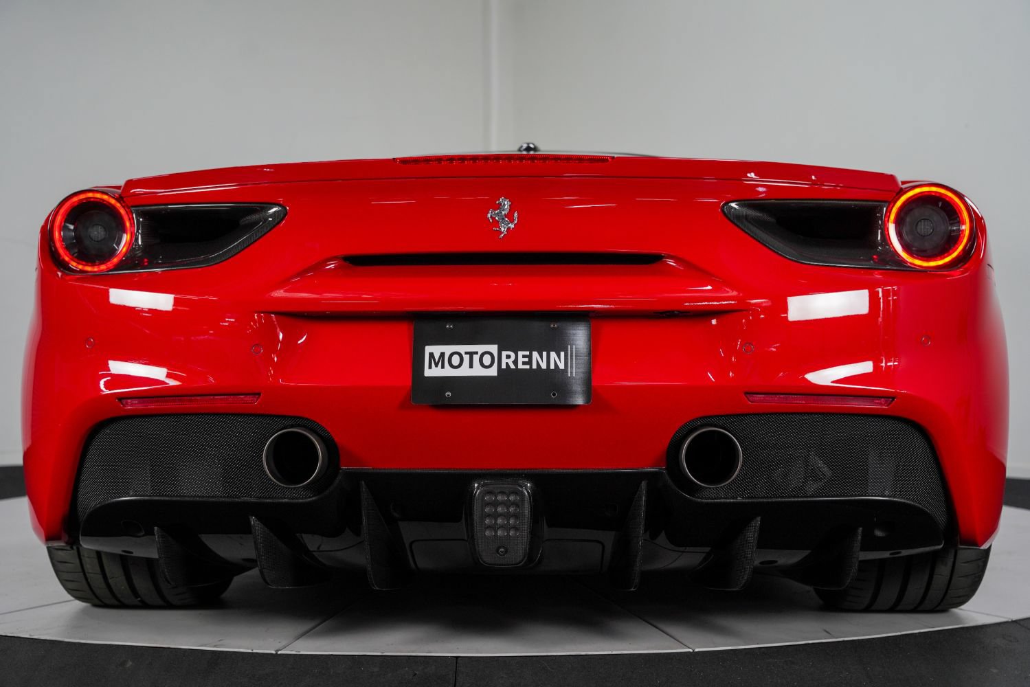 Used 2016 Ferrari 488 GTB RWD image 24