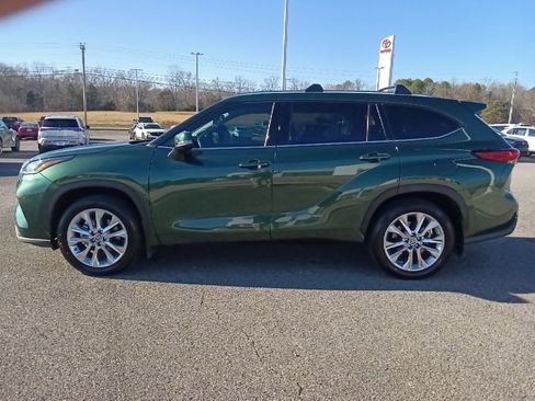 Used 2023 Toyota Highlander Limited image 6