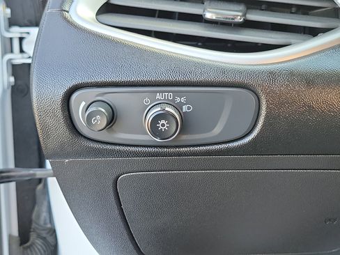 Used 2024 Chevrolet Malibu RS image 15