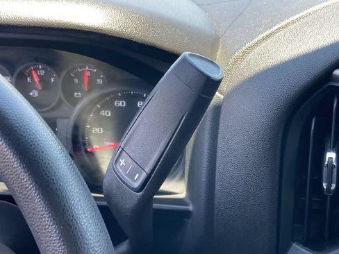 Used 2024 Chevrolet Silverado 1500 Custom w/ Turbomax Blackout Package RWD image 11