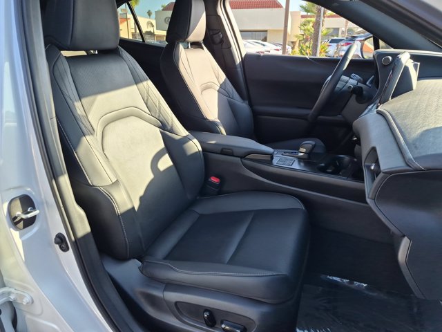 Used 2025 Lexus UX 300h FWD w/ Accessory Package (Z2) image 35