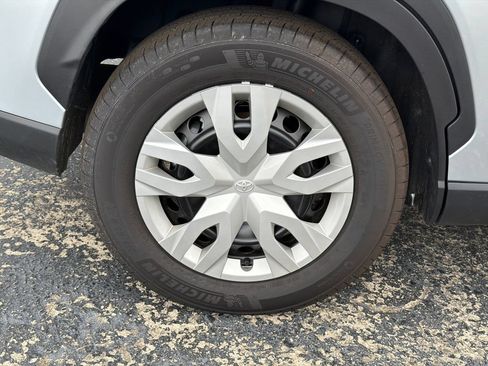 Used 2026 Toyota Corolla Cross L FWD image 21