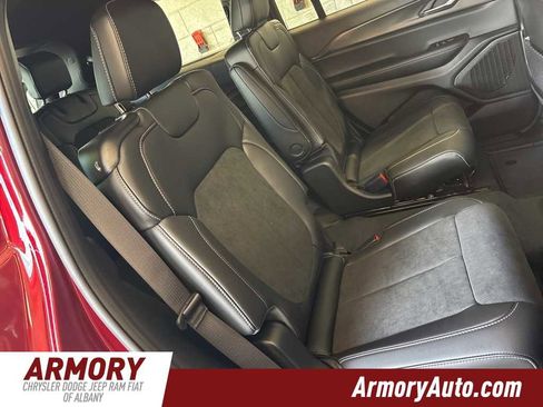 New 2025 Jeep Grand Cherokee L Altitude image 35