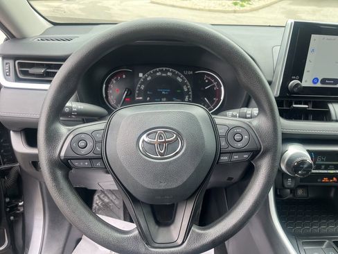 Used 2025 Toyota RAV4 XLE image 14