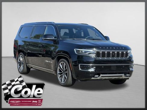 Used 2024 Jeep Wagoneer L Series III w/ Premium Group I AWD/4WD image 1