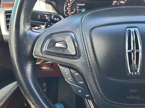Used 2017 Lincoln MKZ Reserve FWD image 25
