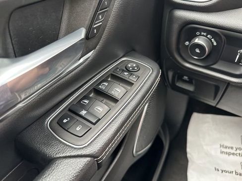 Used 2024 RAM 1500 Laramie image 25