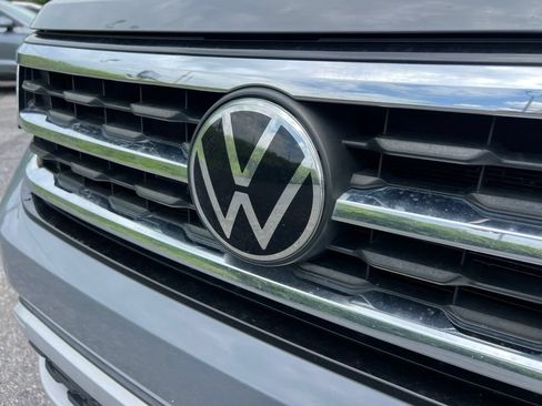 Used 2020 Volkswagen Atlas Cross Sport SE FWD image 11