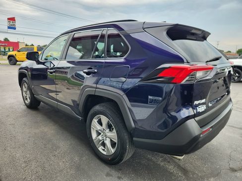 Used 2025 Toyota RAV4 XLE AWD/4WD image 5
