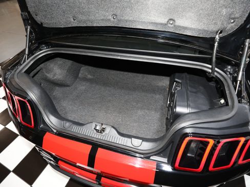 Used 2013 Ford Mustang Shelby GT500 RWD image 5