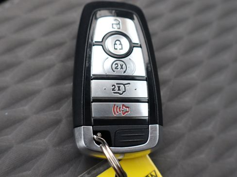 Used 2022 Ford Escape SE w/ Convenience Package image 29