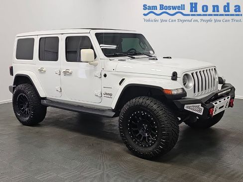 Used 2022 Jeep Wrangler Unlimited Sahara w/ Cold Weather Group AWD/4WD image 1