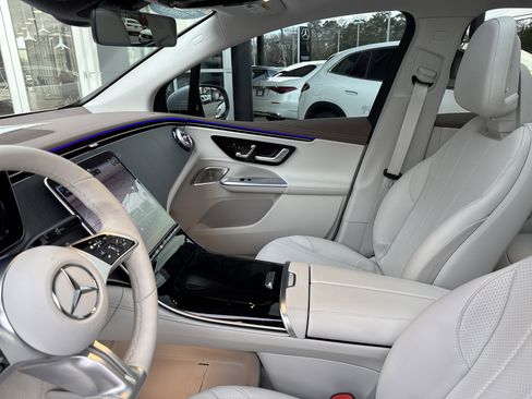 Certified 2023 Mercedes-Benz EQE 350+ SUV image 28