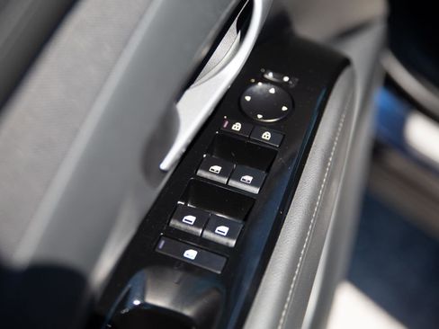 Used 2025 Hyundai Tucson Limited AWD/4WD image 19