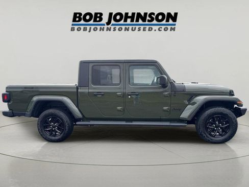 Used 2022 Jeep Gladiator Sport AWD/4WD image 1