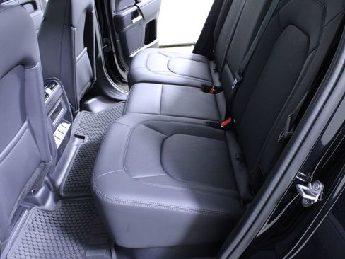 Used 2025 Land Rover Defender 110 S image 11