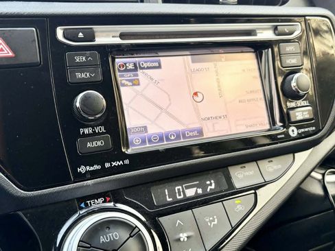 Used 2016 Toyota Prius C Three FWD image 17