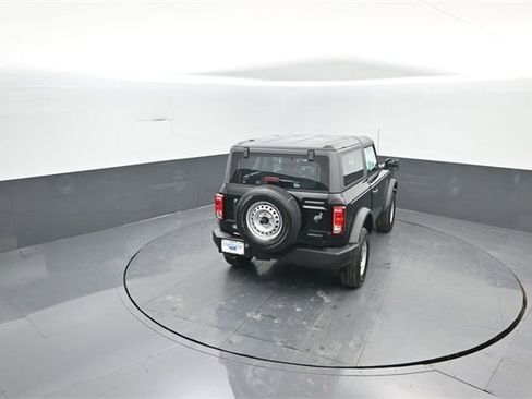 New 2026 Ford Bronco Base image 27