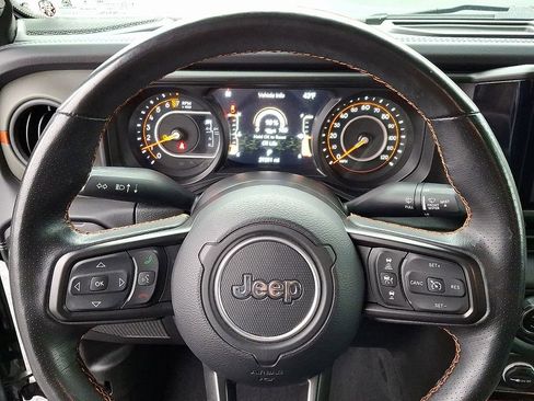 Used 2024 Jeep Gladiator Mojave image 19