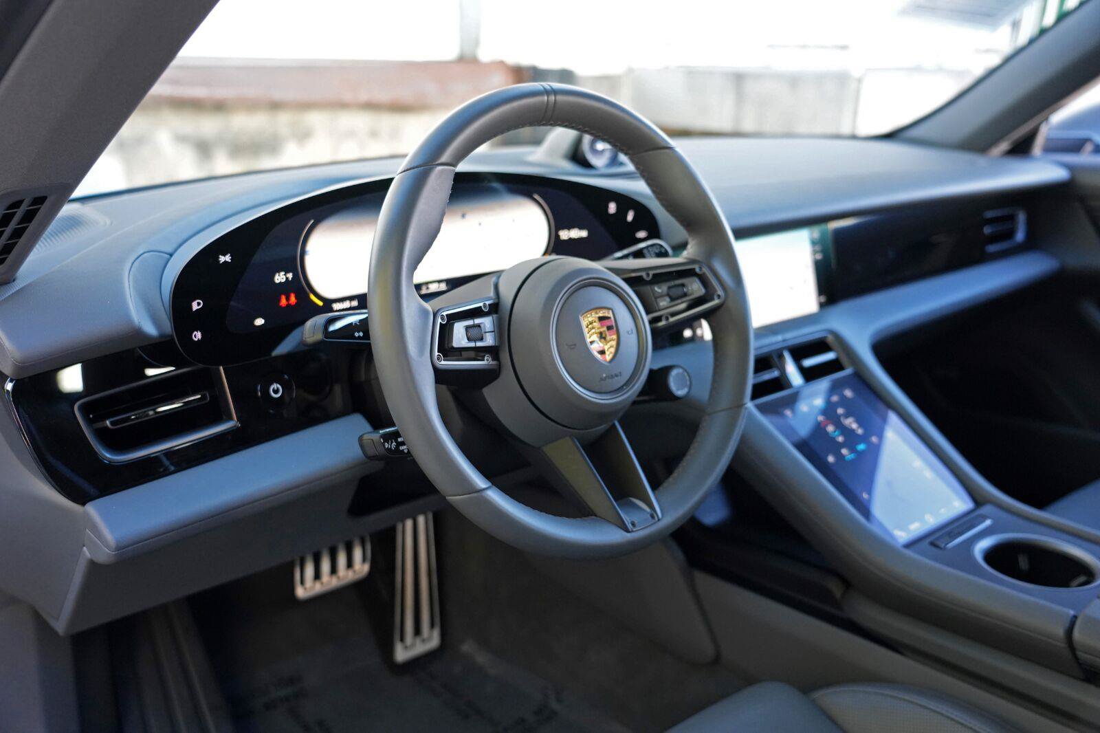 Used 2022 Porsche Taycan 4S AWD/4WD image 13