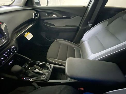 Used 2023 Chevrolet TrailBlazer LT w/ Convenience Package image 44
